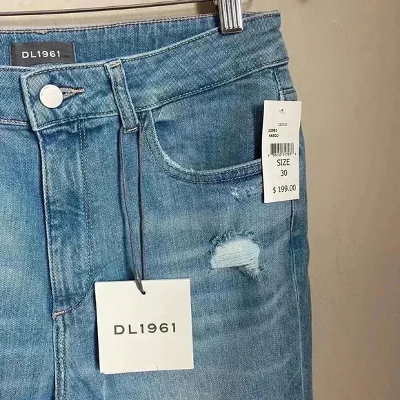 DL1961 Wallace High Rise Vintage Jeans Size 30 - Picture 11 of 15
